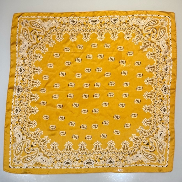 Accessories - *NEW* 26” x 26” Yellow Paisley Bandana